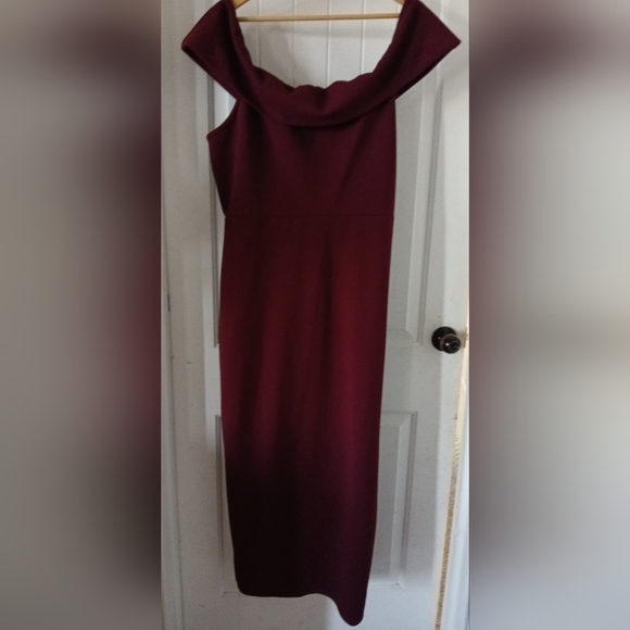 ❤️Libian burgundy off shoulder dress - Picture 3 of 6